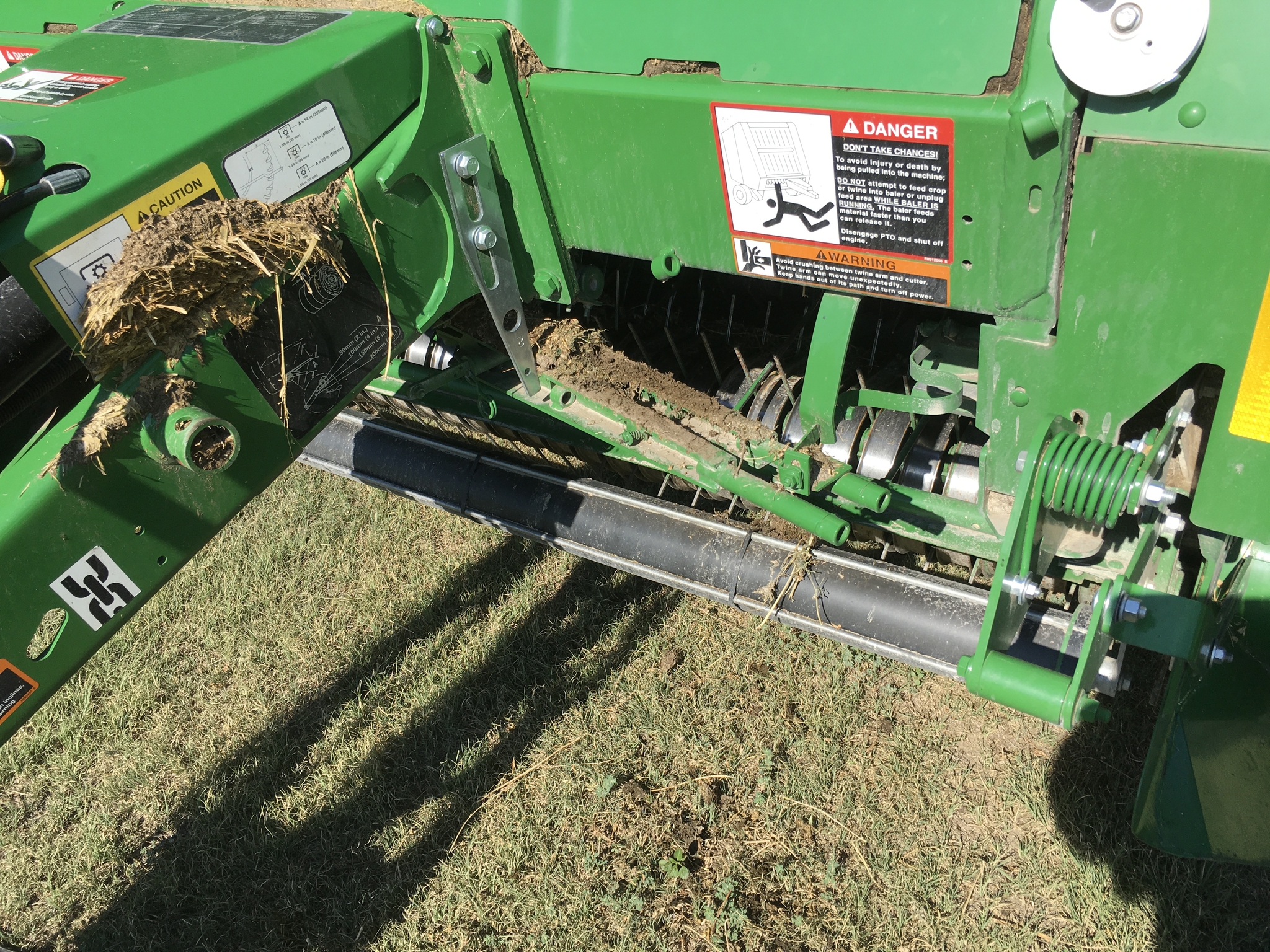 2023 John Deere 560M Image 11