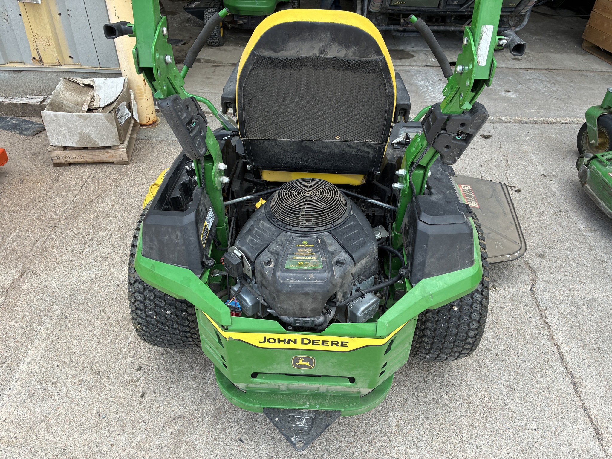 2022 John Deere Z545R Image 2