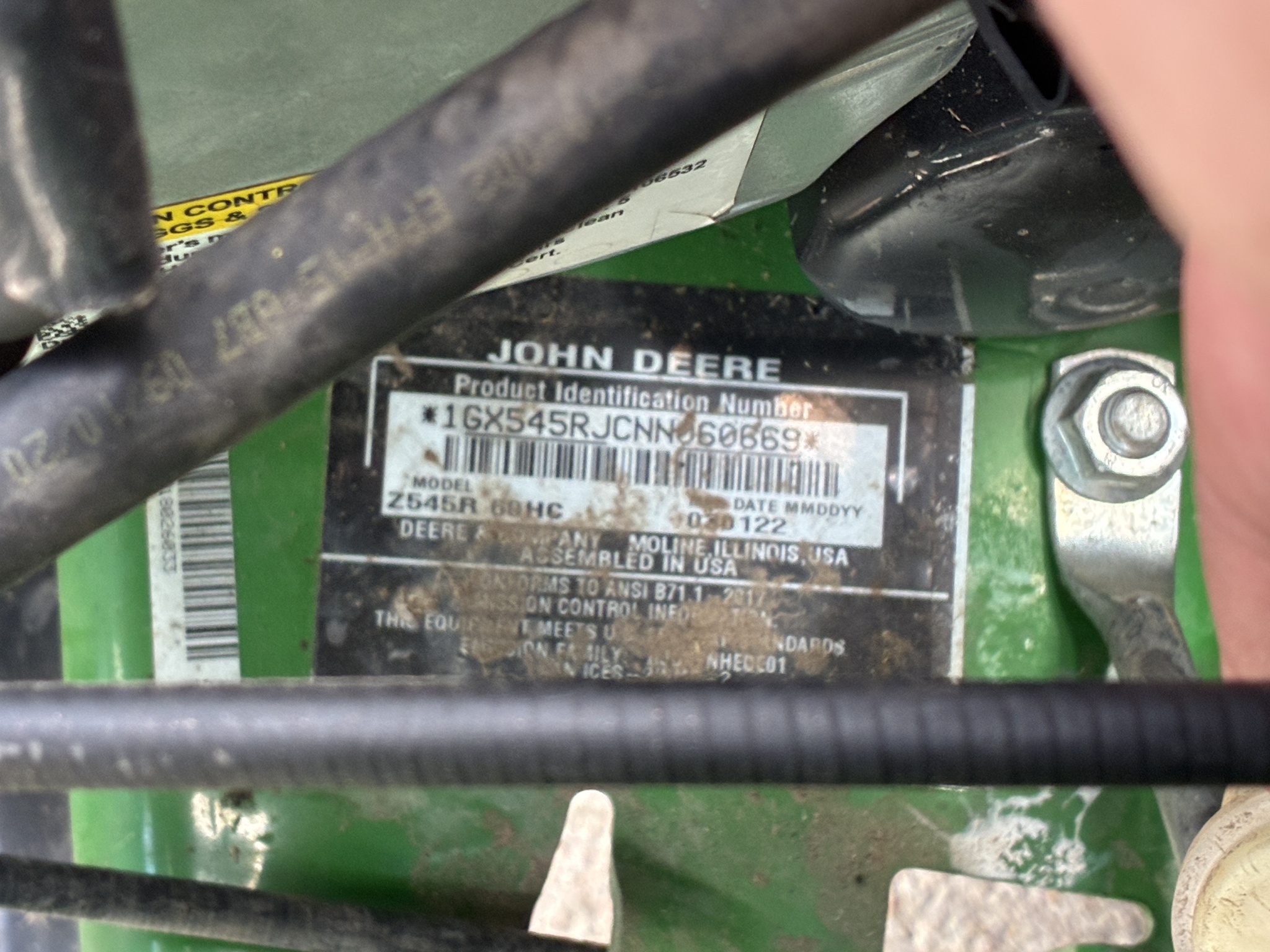 2022 John Deere Z545R Image 4