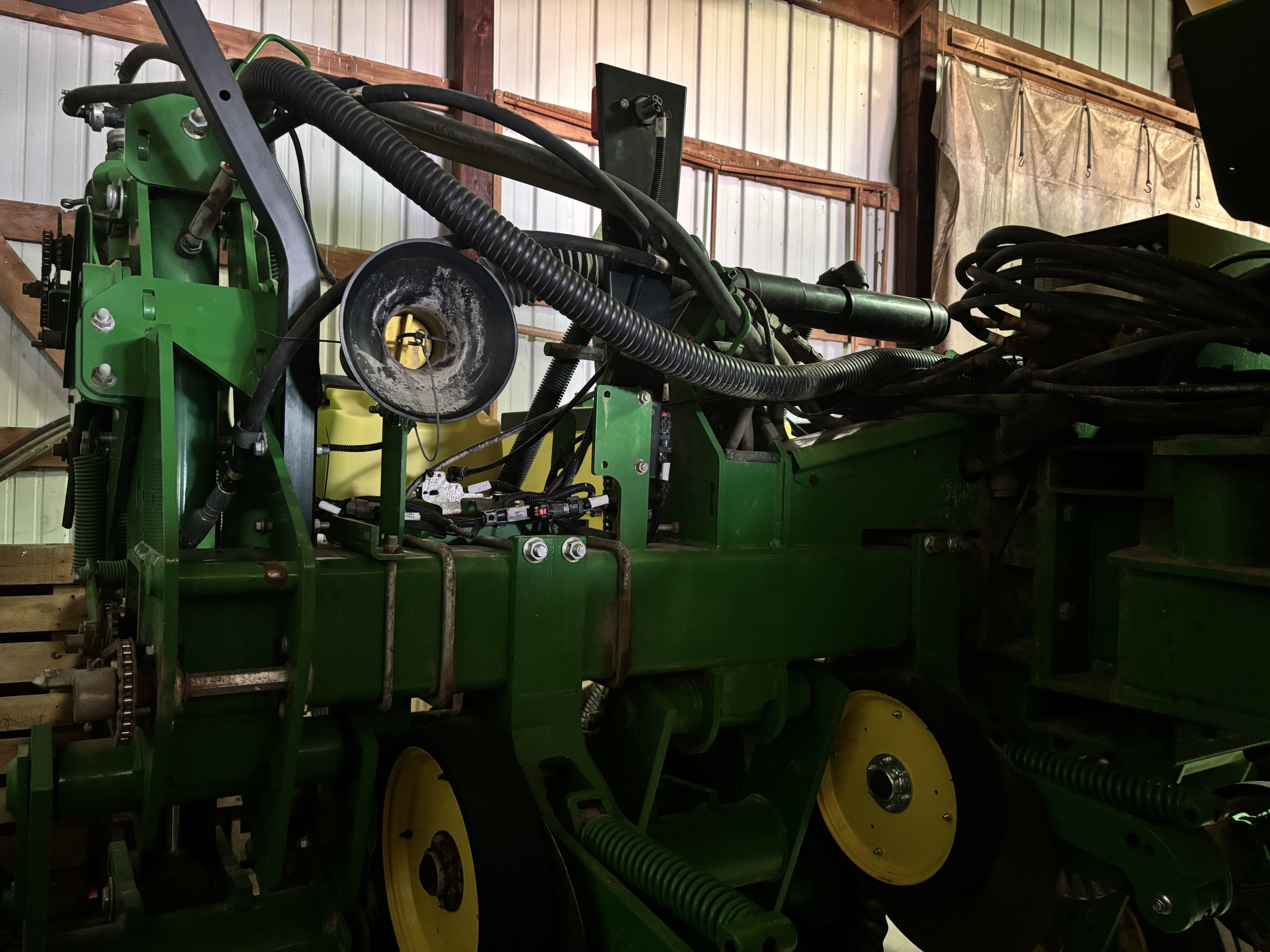 2017 John Deere 1775NT Image 6