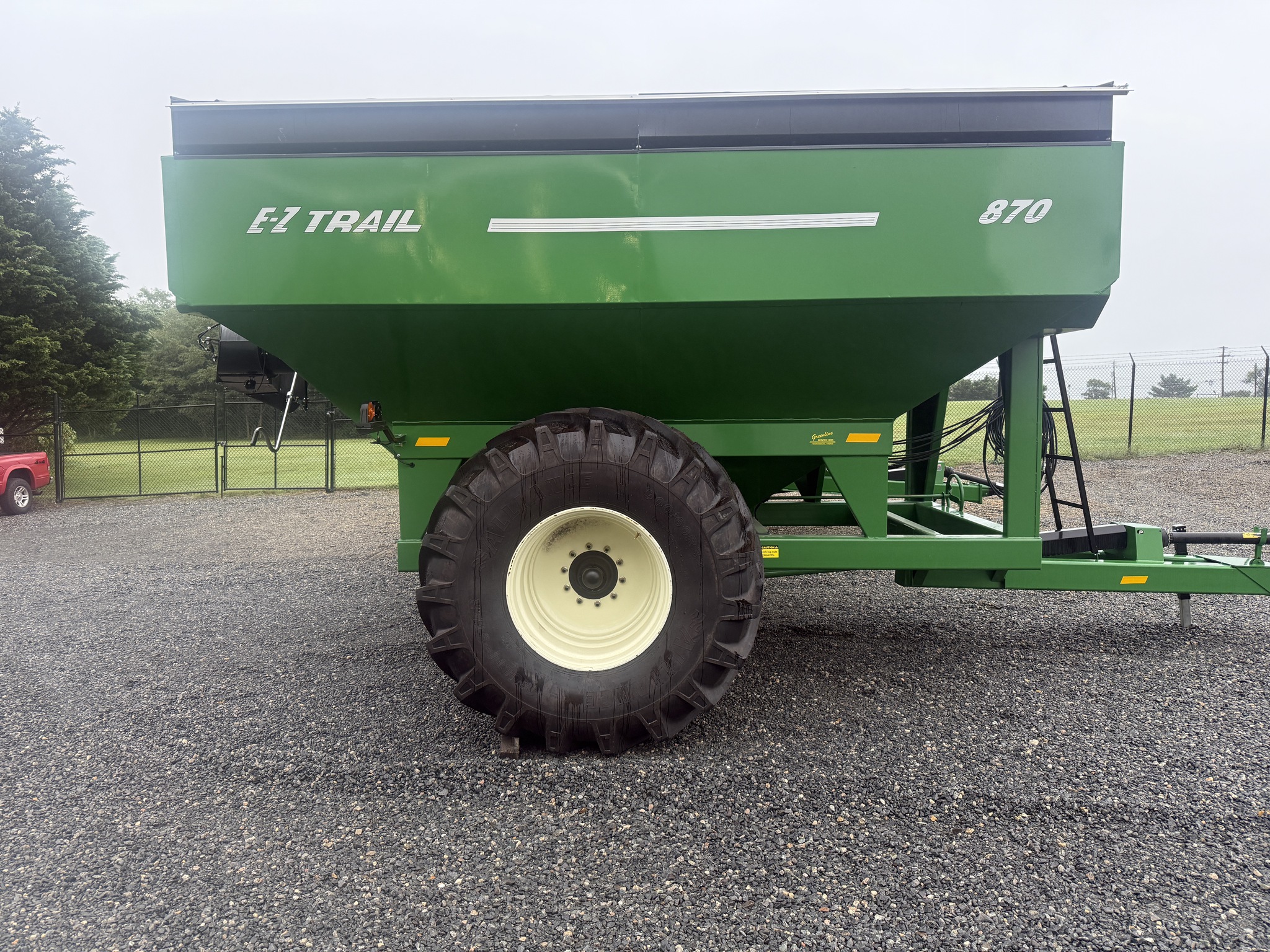 2025 E-Z Trail 870 Image 1