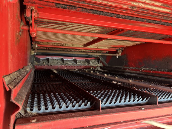 Used 1986 Massey 8560 Combines at Horizon Ag & Turf in Mayerthorpe, AB - Photo17