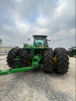 2010 John Deere 9330 Image 11