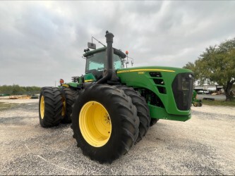 2010 John Deere 9330 Image 1