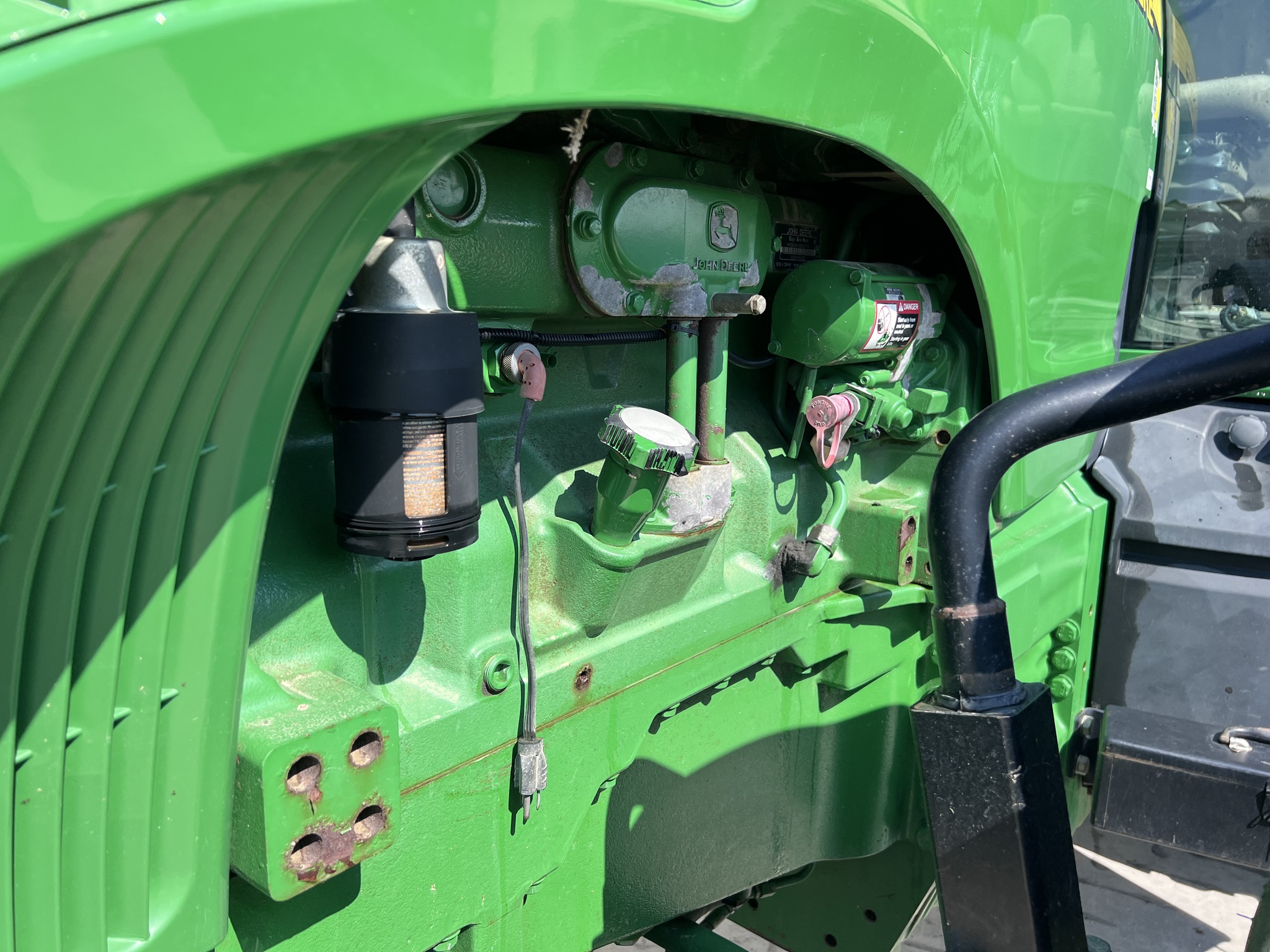 2004 John Deere 8220 Image 15