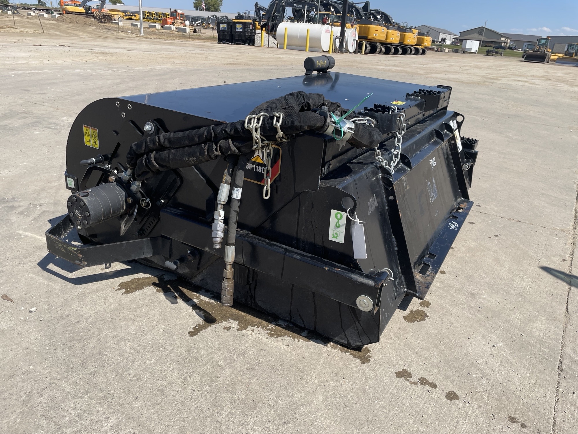 2024 Caterpillar BROOM Image 3