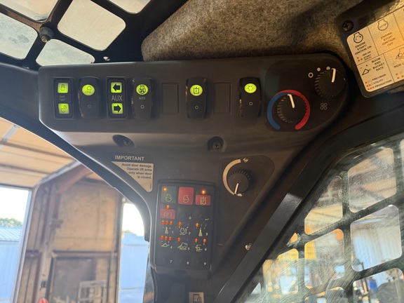 Photo of 2023 John Deere 333G