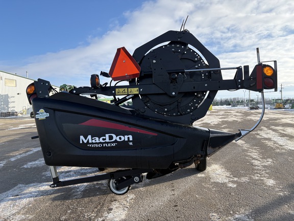 Used 2018 MacDon FD75-45 Combine Platforms at Horizon Ag & Turf in Lloydminster, AB - Photo6