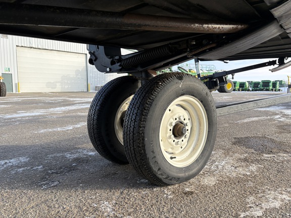 Used 2018 MacDon FD75-45 Combine Platforms at Horizon Ag & Turf in Lloydminster, AB - Photo15