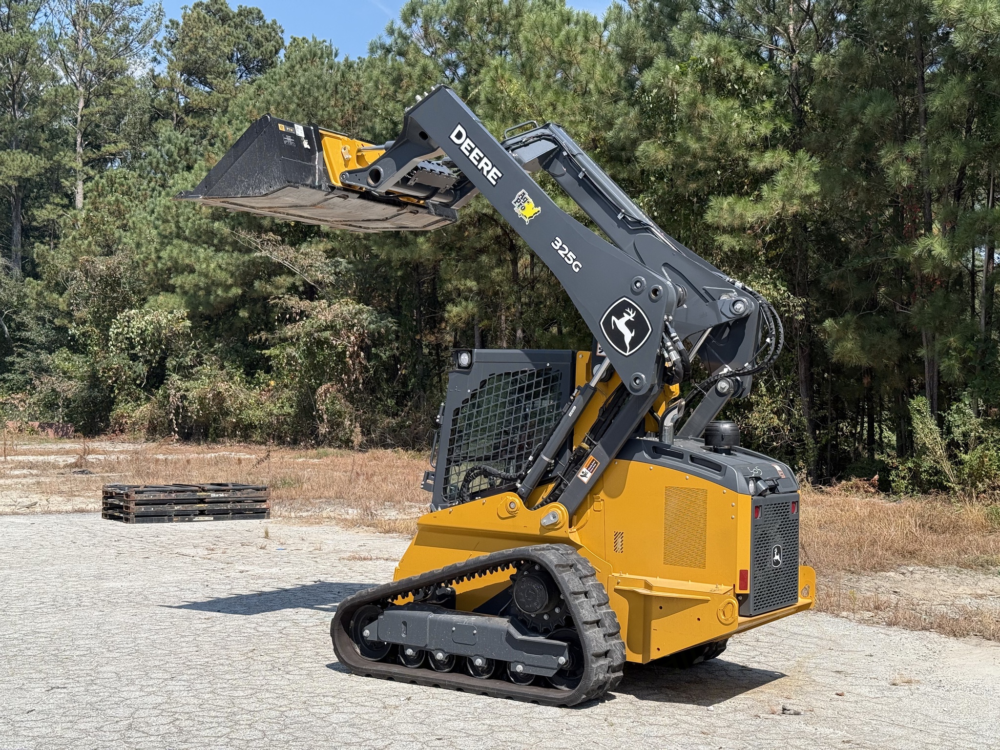 2025 John Deere 325G (HIGH FLOW) Image 4