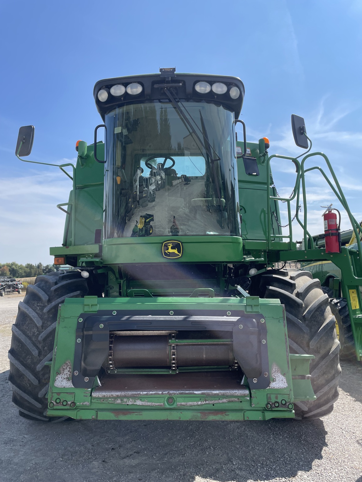 2010 John Deere 9570 STS Image 3