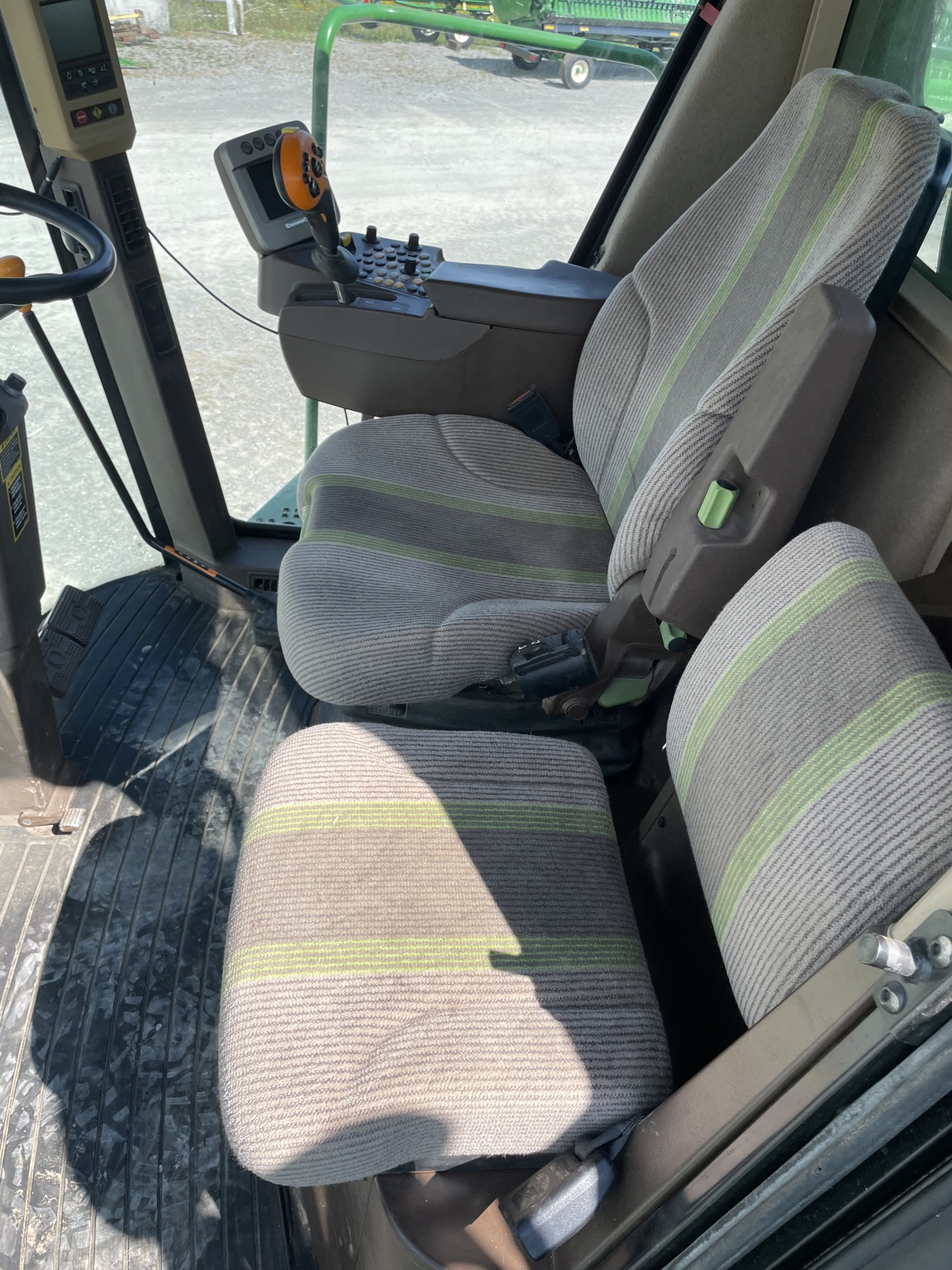 2010 John Deere 9570 STS Image 15