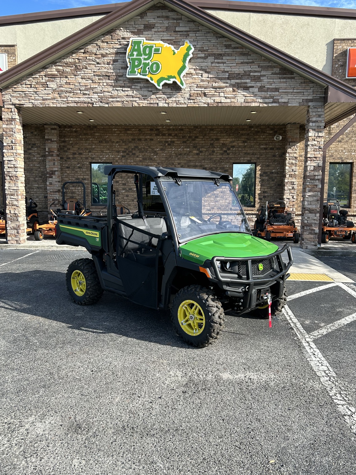 2025 John Deere XUV 845M Image 1