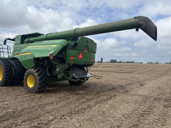 Photo of 2024 John Deere S780
