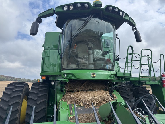 Photo of 2024 John Deere S780