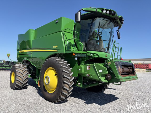 Photo of 2024 John Deere S780