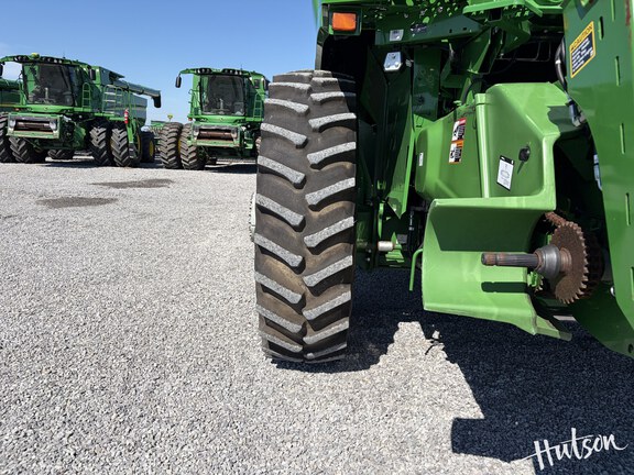 Photo of 2024 John Deere S780