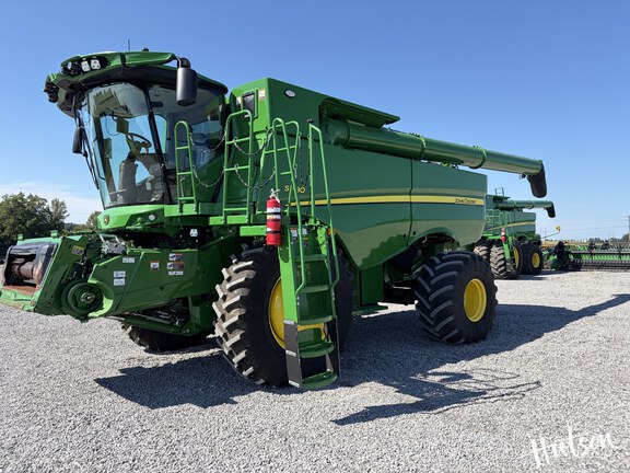 Photo of 2024 John Deere S780