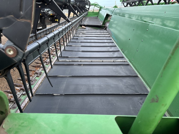 Used 2004 John Deere 936D Combine Platforms at Horizon Ag & Turf in Lloydminster, AB - Photo3
