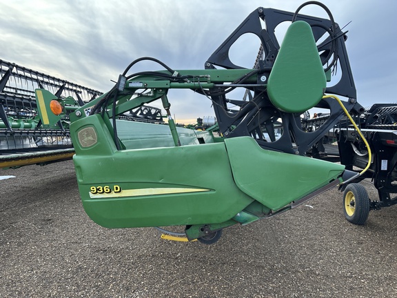 Used 2004 John Deere 936D Combine Platforms at Horizon Ag & Turf in Lloydminster, AB - Photo4