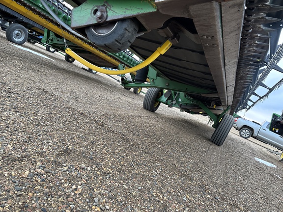 Used 2004 John Deere 936D Combine Platforms at Horizon Ag & Turf in Lloydminster, AB - Photo10