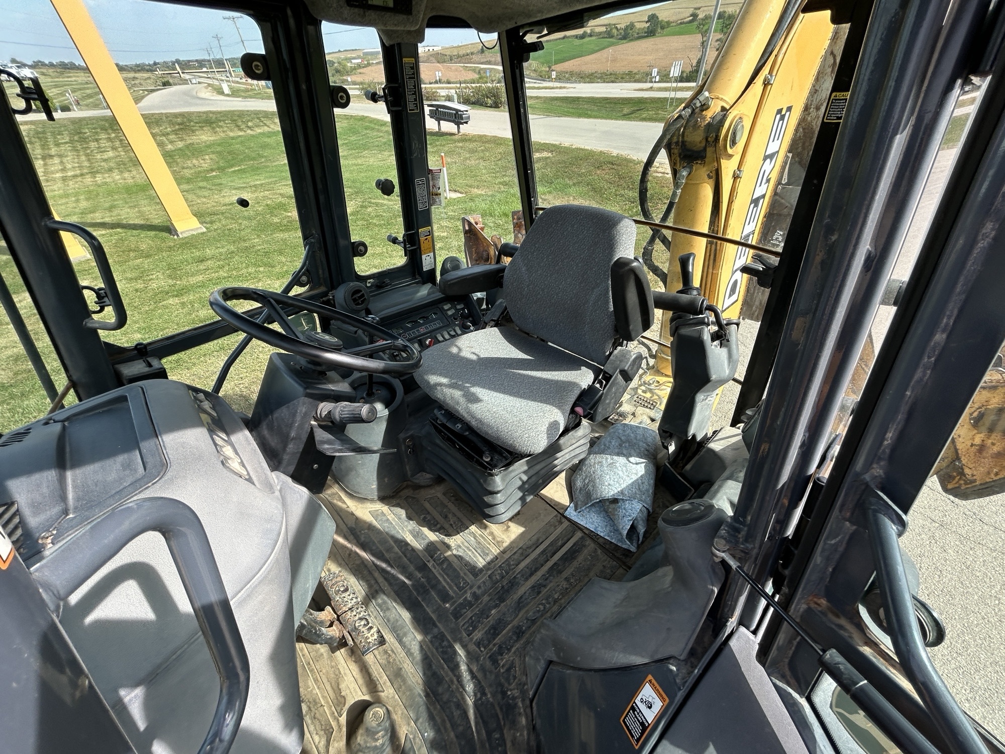 2005 John Deere 410G Image 7