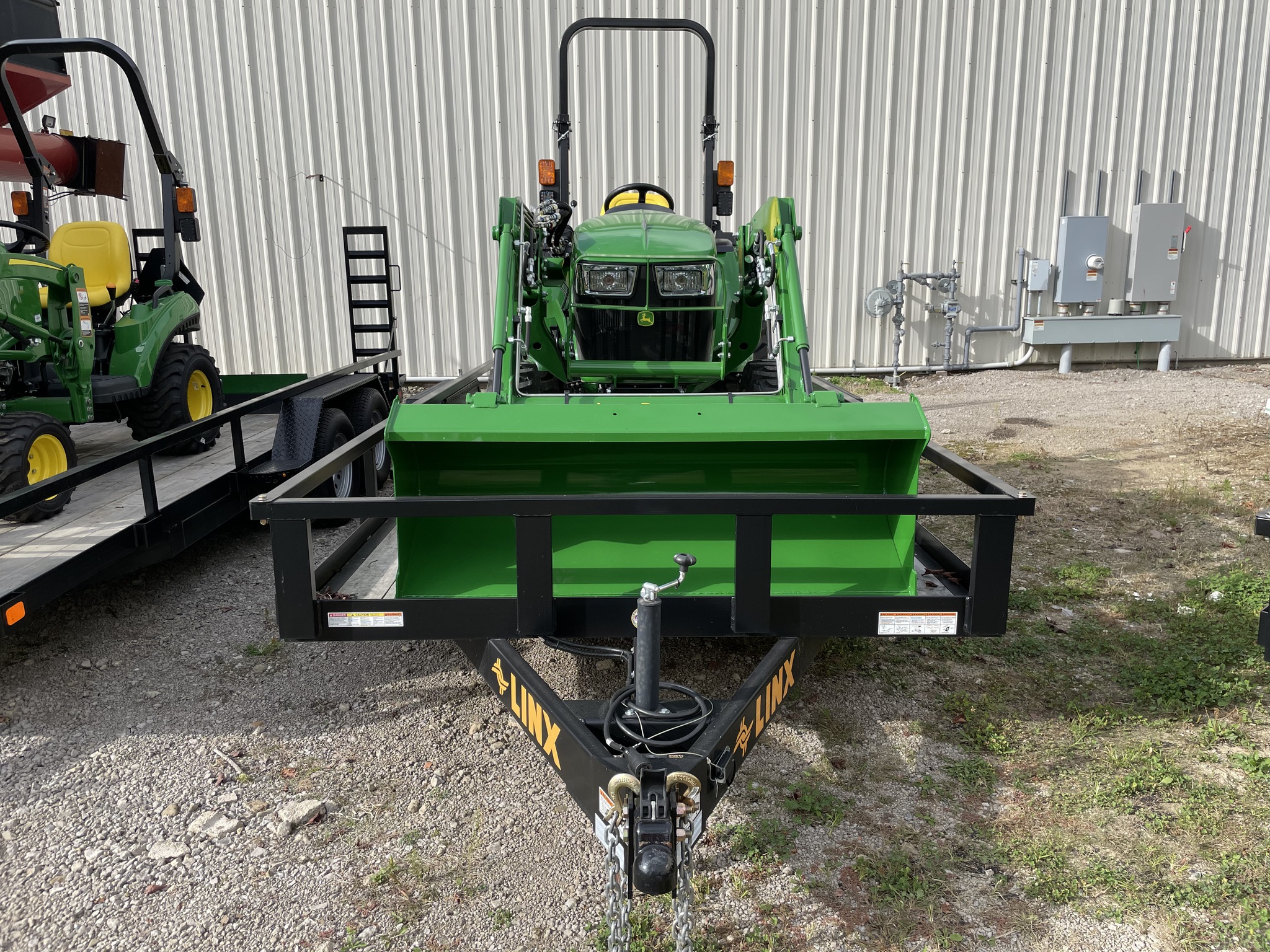 2025 John Deere 3025E Image 1