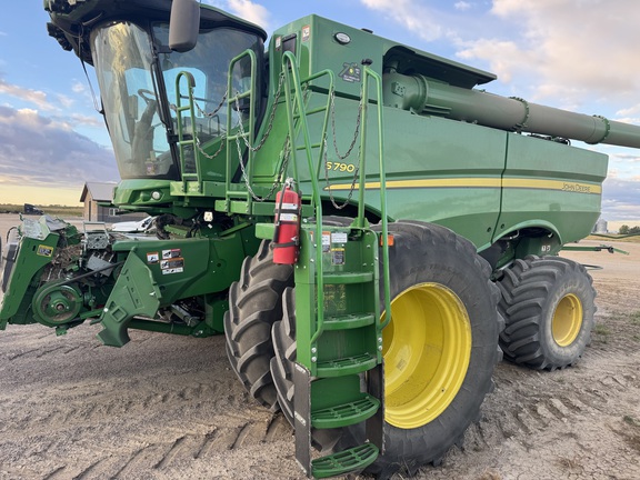 2022 John Deere S790 - Photo11