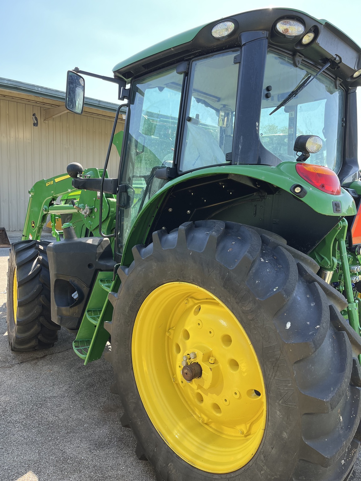 2024 John Deere 6130M Image 4