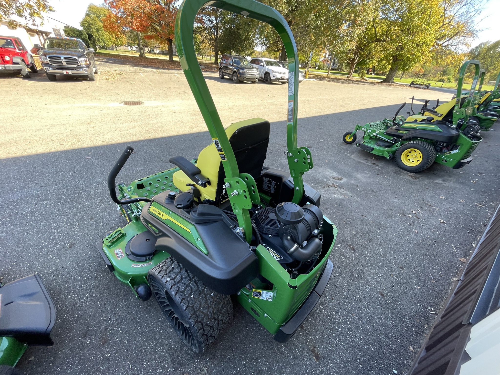 2025 John Deere Z930M Image 2