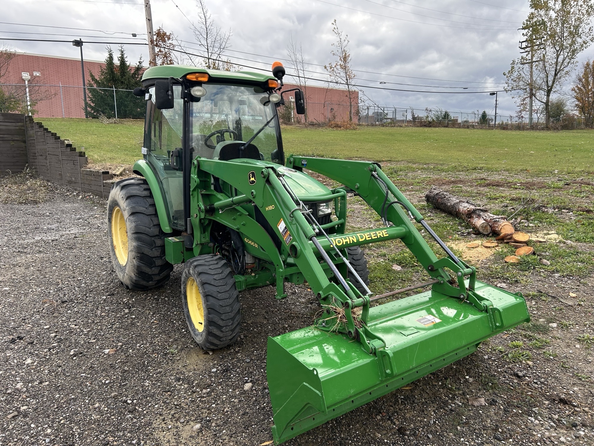 2014 John Deere 4066R Image 1