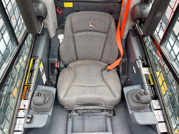 2024 John-Deere 325G