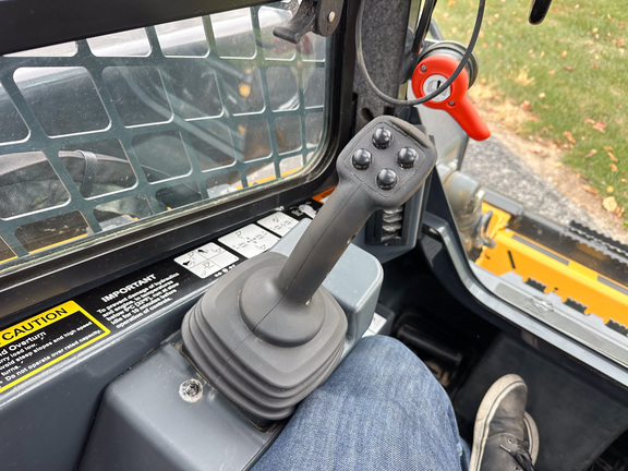 2024 John-Deere 325G