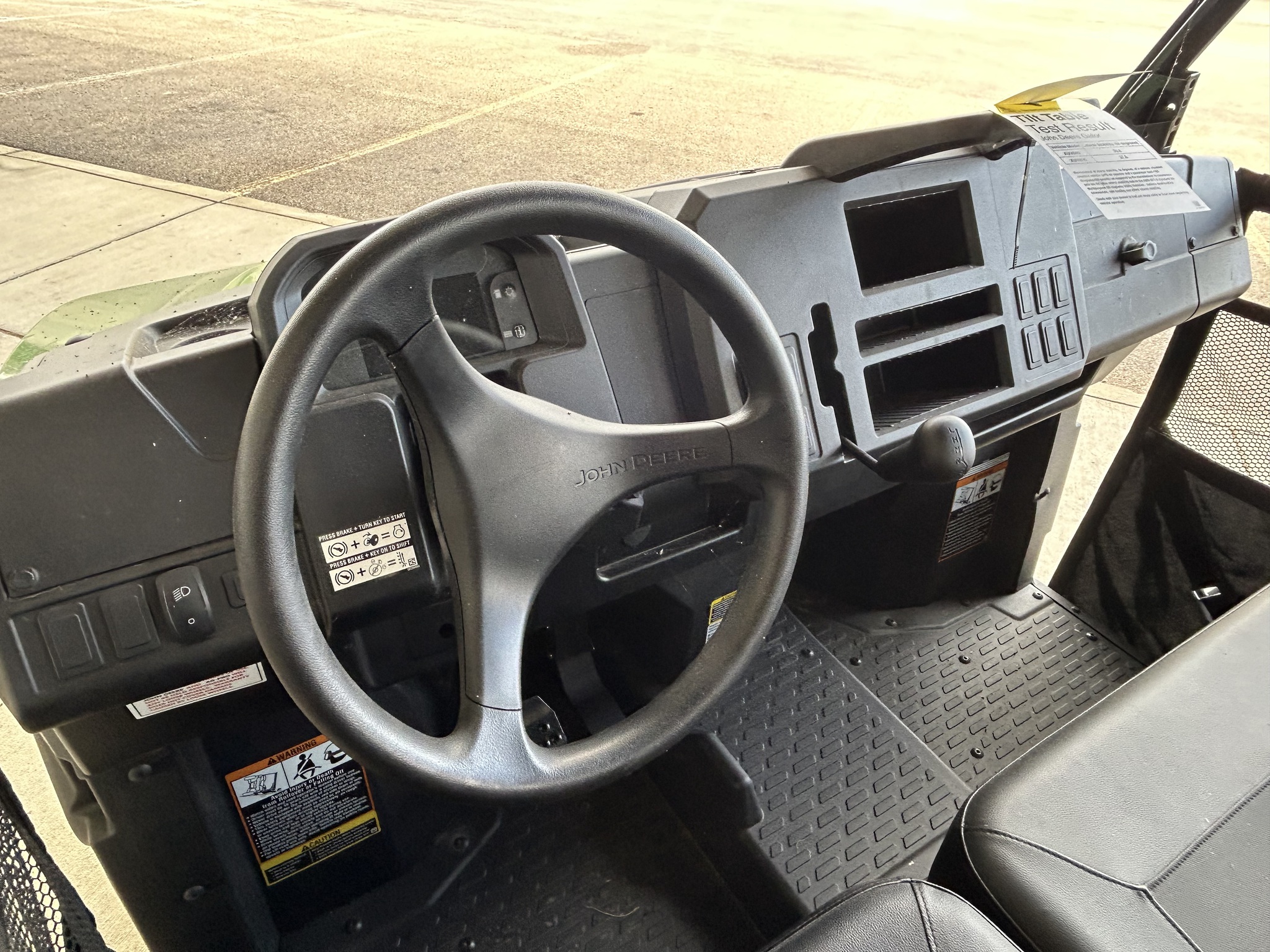 2025 John Deere 845E Image 6