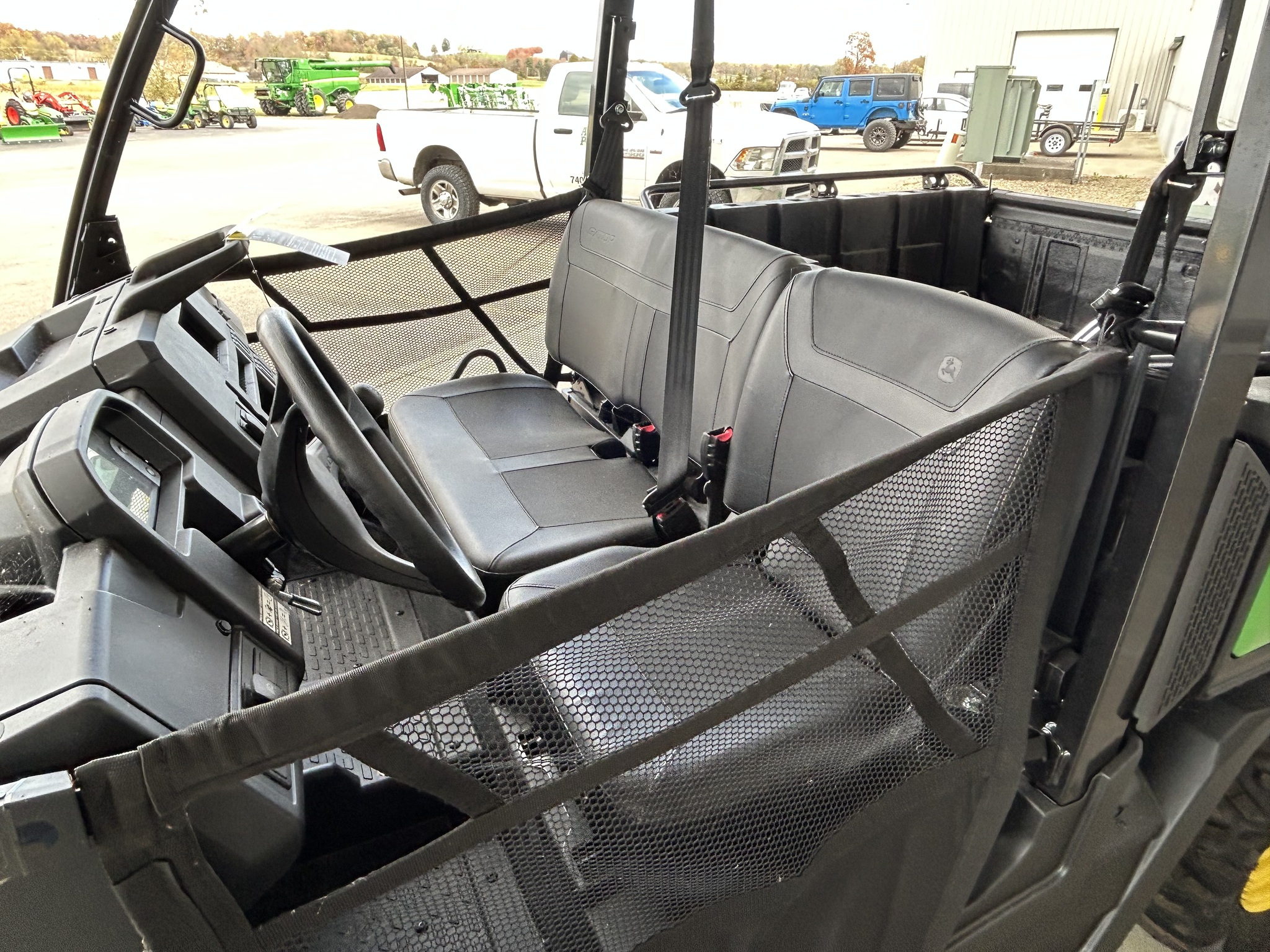 2025 John Deere 845E Image 5