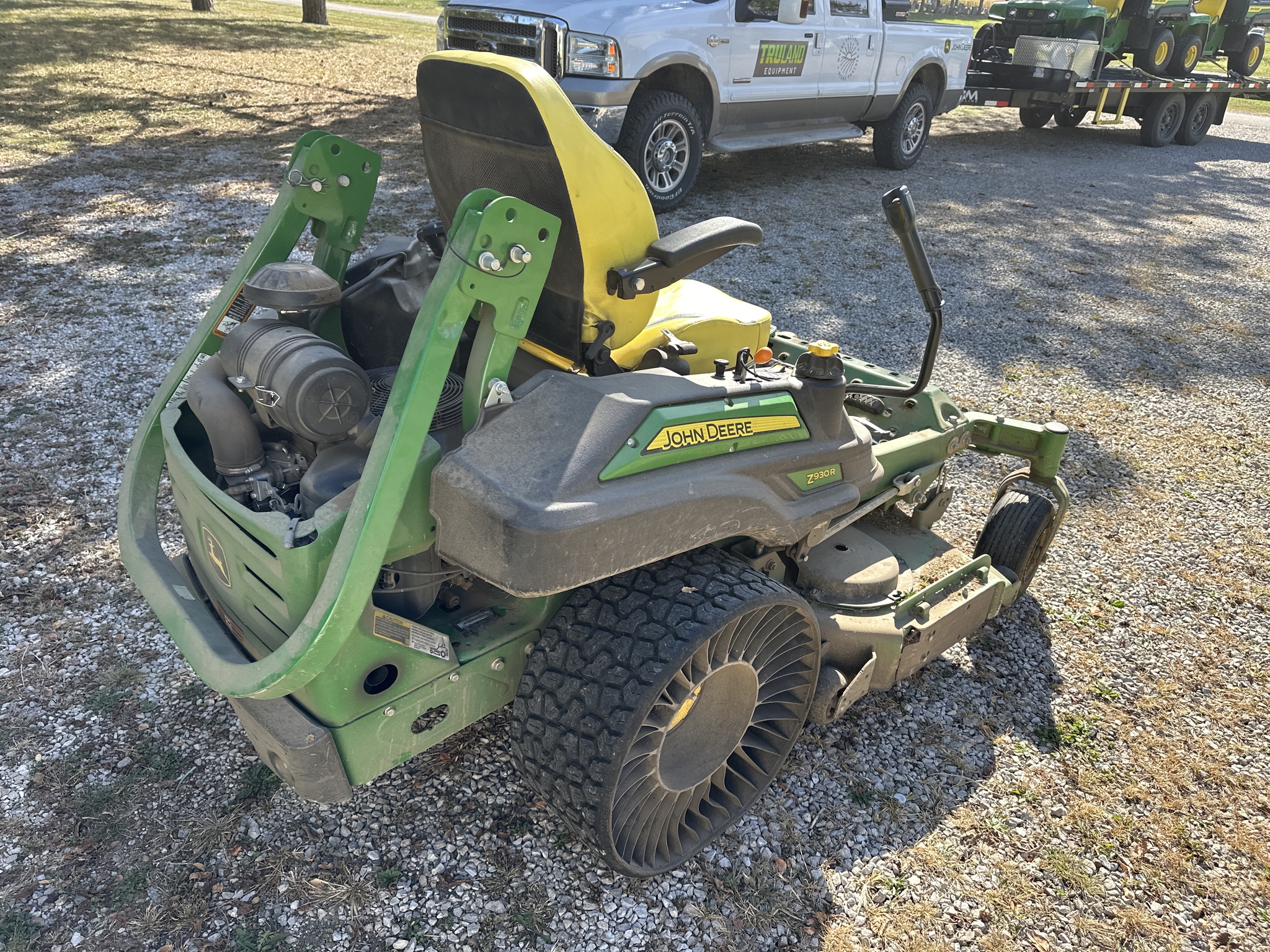 2022 John Deere Z930R Image 5