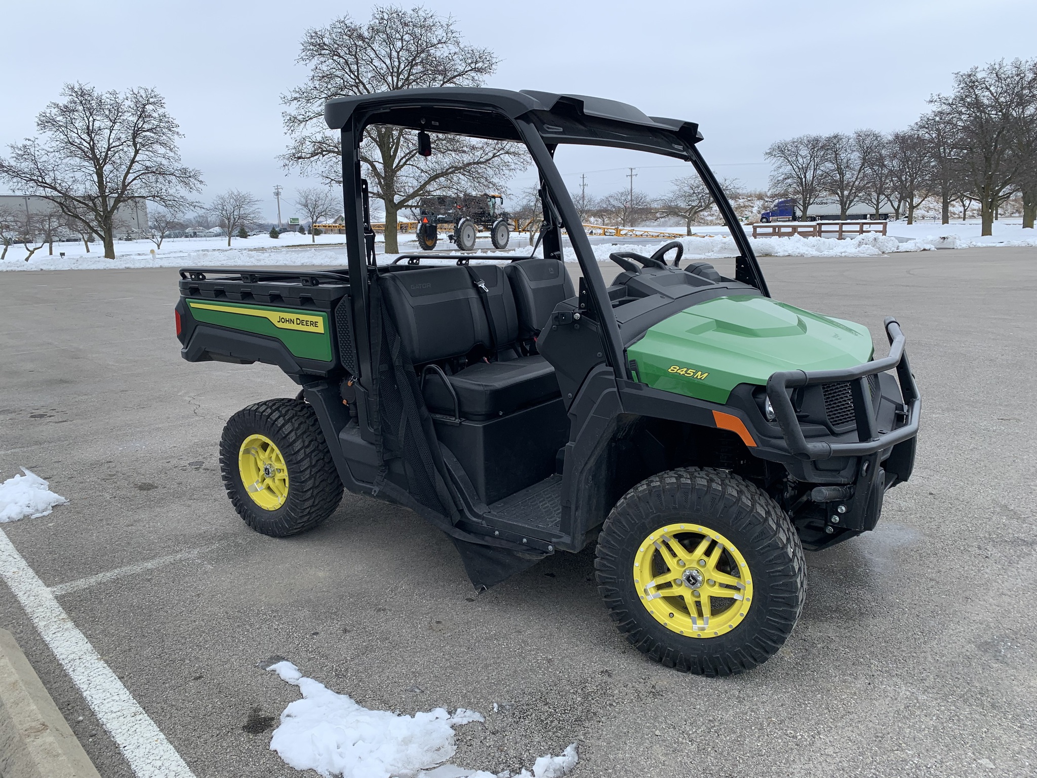 2025 John Deere XUV 845M Image 2