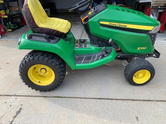 Photo of 2019 John Deere X580