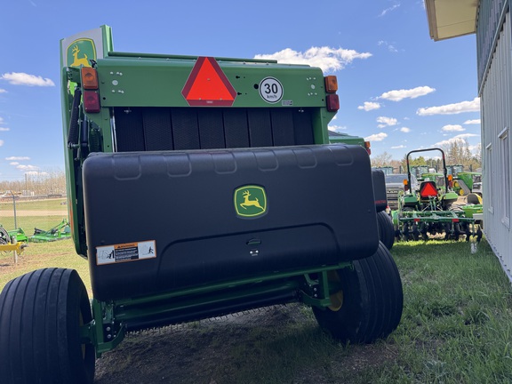 Used 2025 John Deere 561M Round Balers at Horizon Ag & Turf in Warburg, AB - Photo4