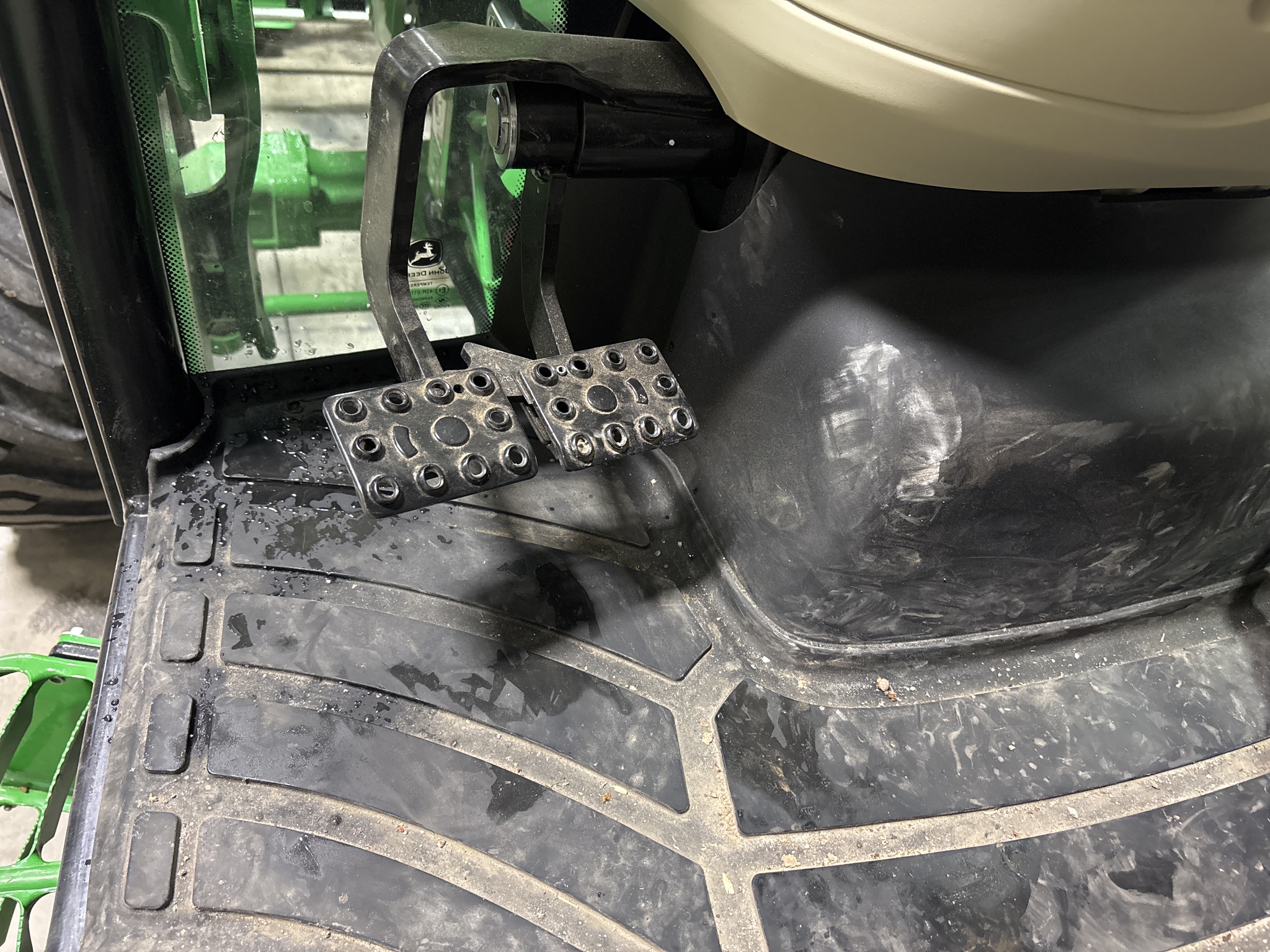 Used 2020 John Deere 4066R Compact Utility Tractors at Koenig Equipment in Anna, OH - PhotoXL27