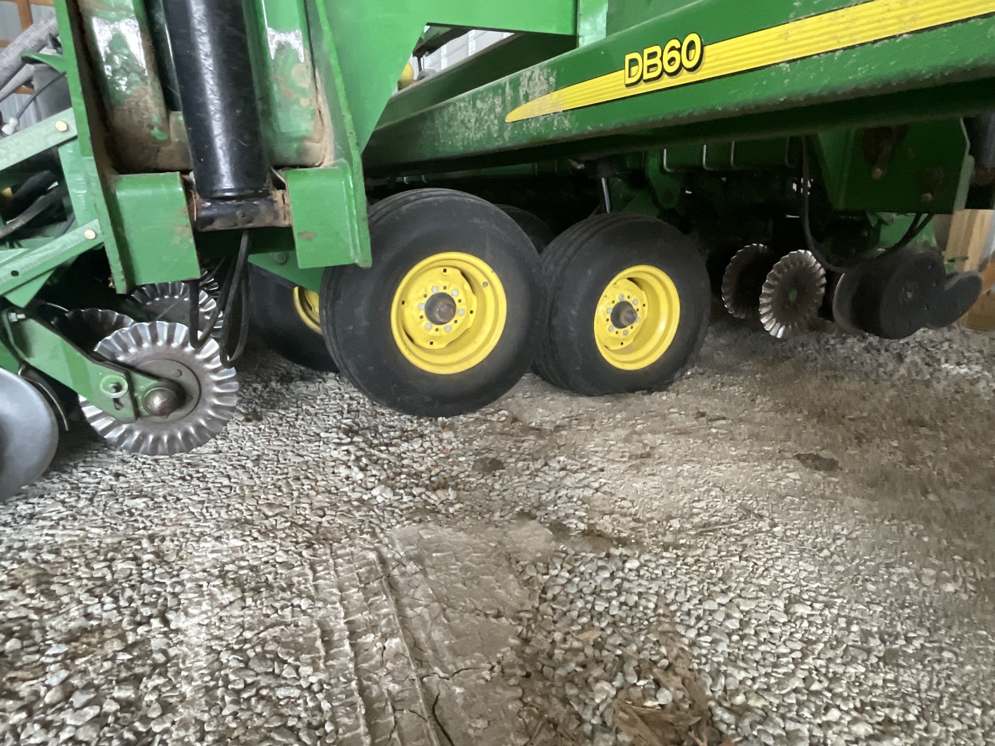 2011 John Deere DB60 Image 4