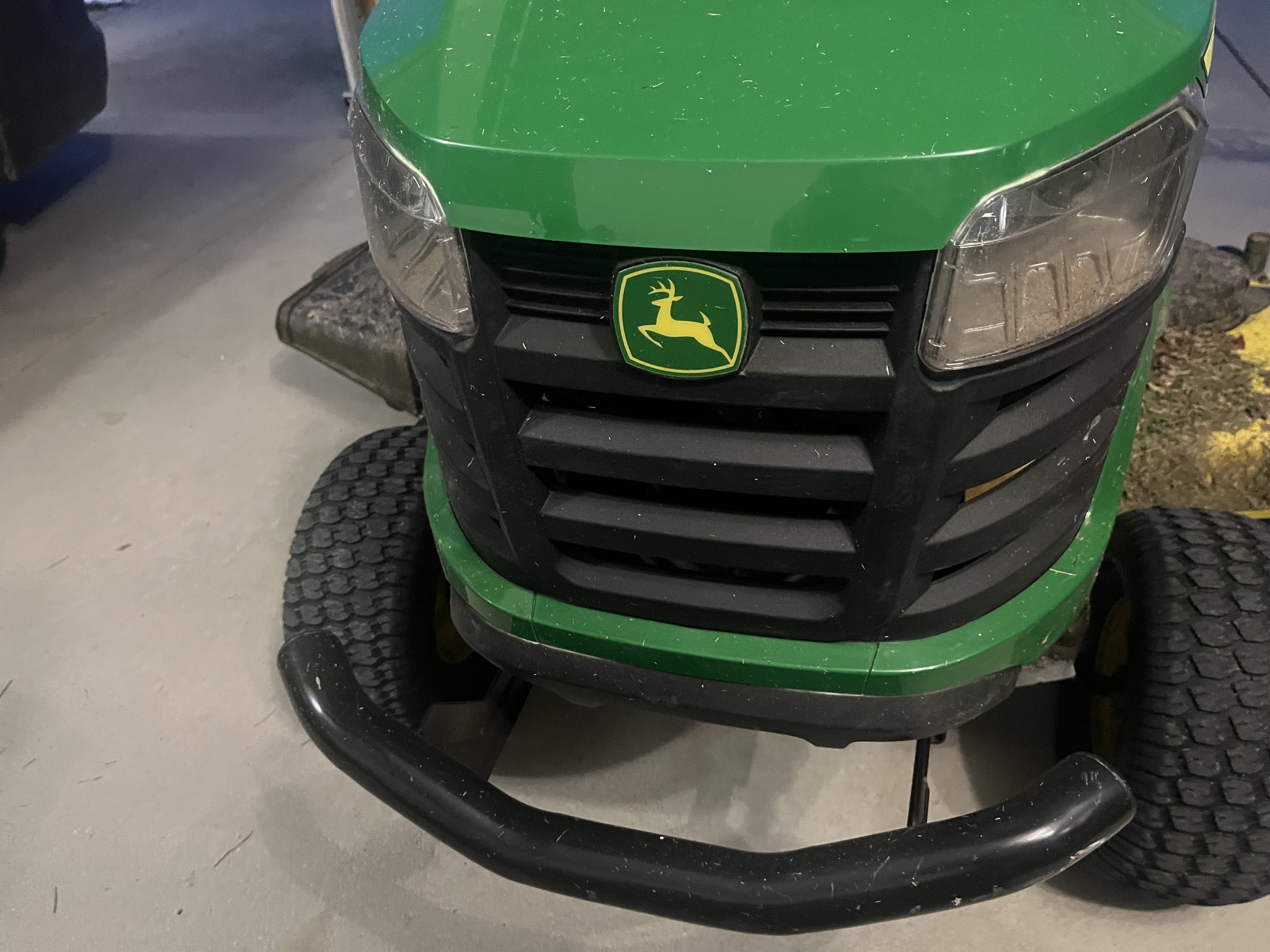 Used 2021 John Deere S240 Lawn & Garden Tractors at Koenig Equipment in Lebanon, OH - PhotoXL3