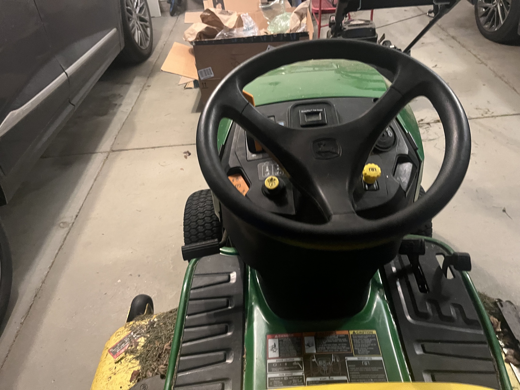 Used 2021 John Deere S240 Lawn & Garden Tractors at Koenig Equipment in Lebanon, OH - PhotoXL2