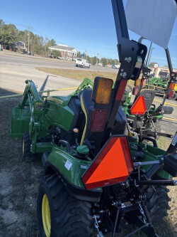 2024 John Deere 1023E Photo 3