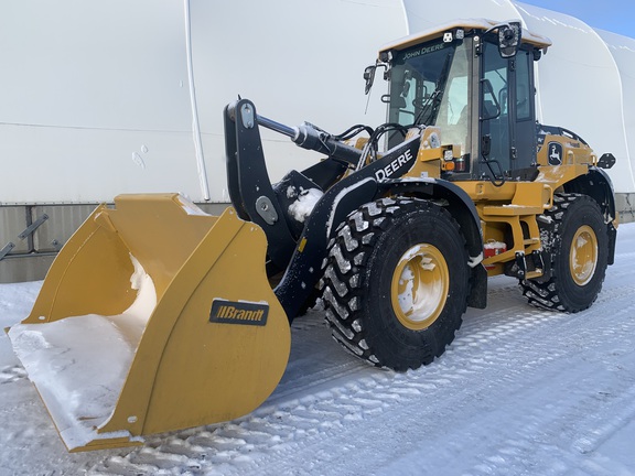 2025 John Deere 544 P