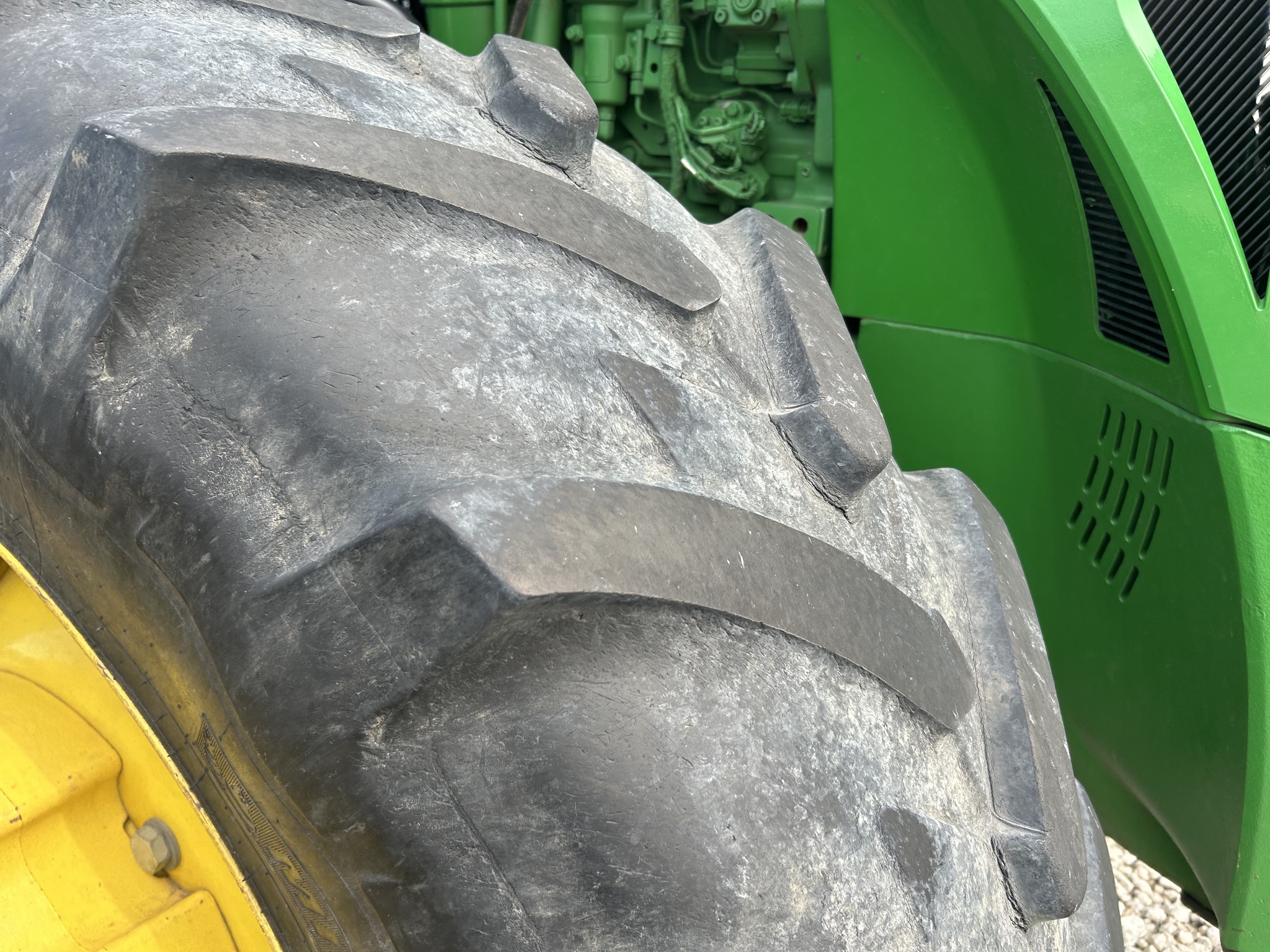  2013 John Deere 8360R at Heritage Tractor in Streator, IL