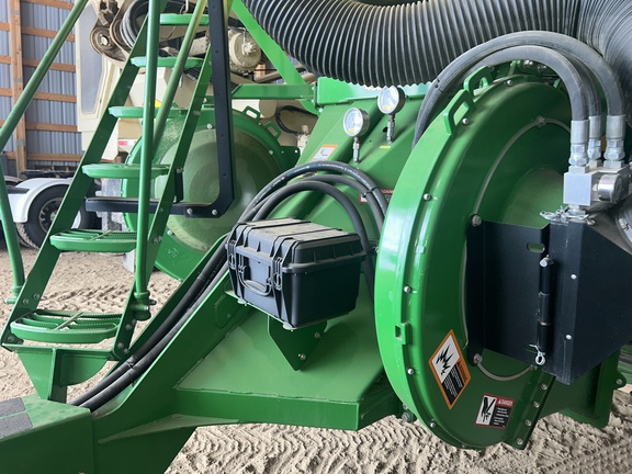 Used 2019 John Deere 1870 Air Drills and Seeders at Horizon Ag & Turf in St. Paul, AB - Photo20