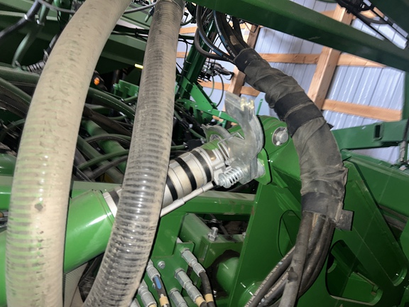 Used 2019 John Deere 1870 Air Drills and Seeders at Horizon Ag & Turf in Lloydminster, AB - Photo4