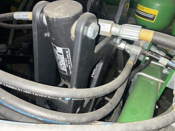 Used 2019 John Deere 1870 Air Drills and Seeders at Horizon Ag & Turf in Lloydminster, AB - Photo8
