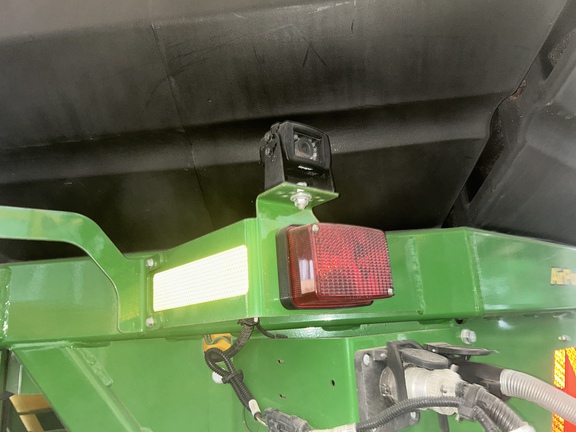 Used 2019 John Deere 1870 Air Drills and Seeders at Horizon Ag & Turf in Lloydminster, AB - Photo9